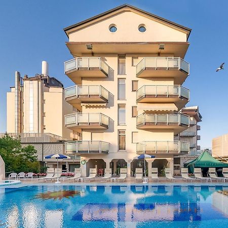 Universal Hotel Cervia Luaran gambar