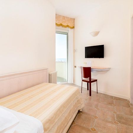 Universal Hotel Cervia Luaran gambar