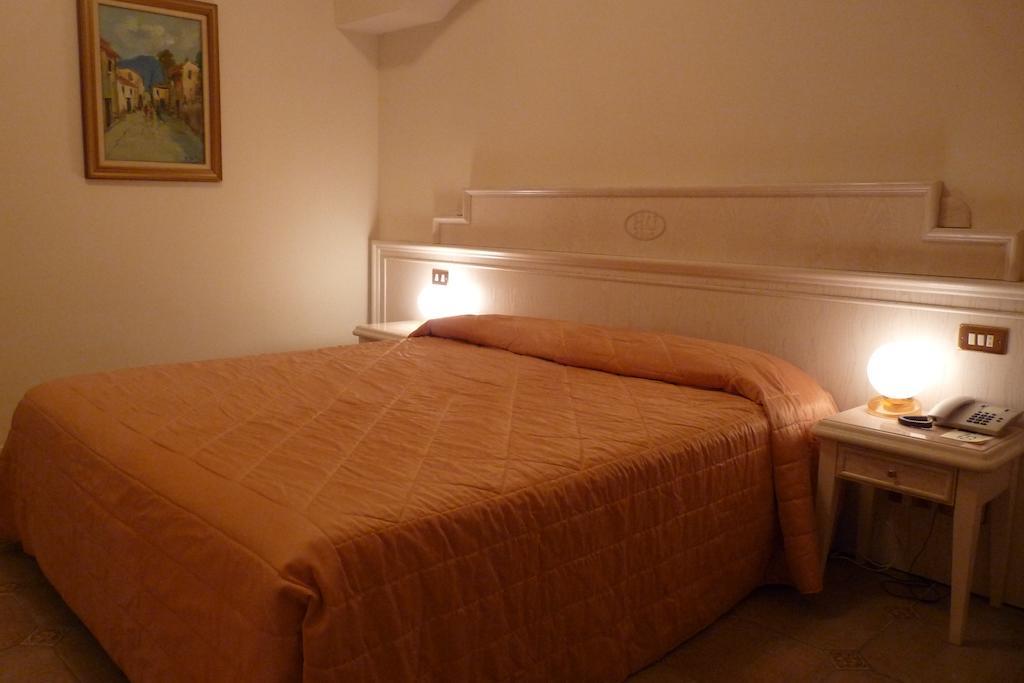 Universal Hotel Cervia Luaran gambar