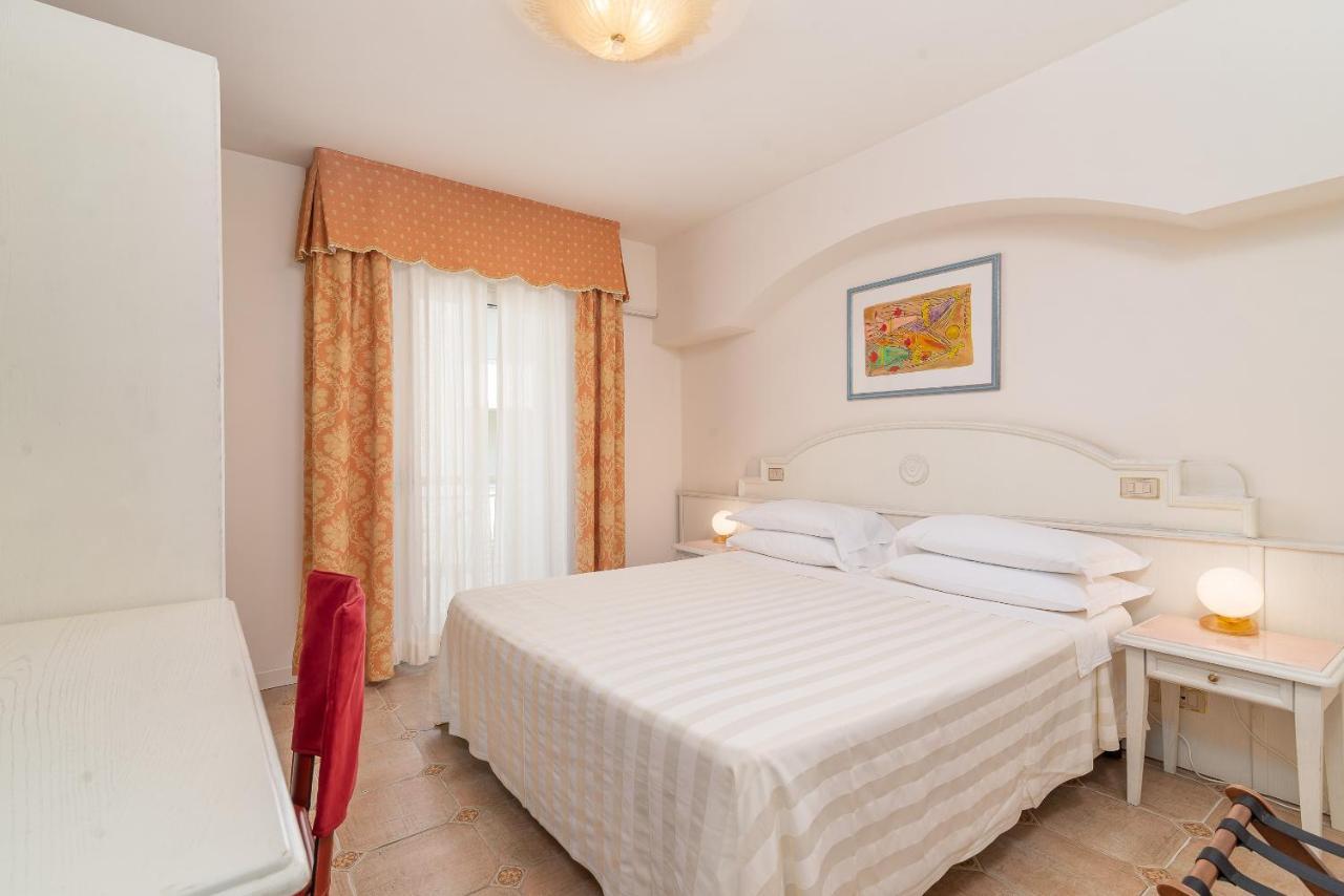 Universal Hotel Cervia Luaran gambar