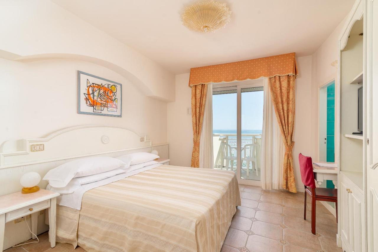 Universal Hotel Cervia Luaran gambar