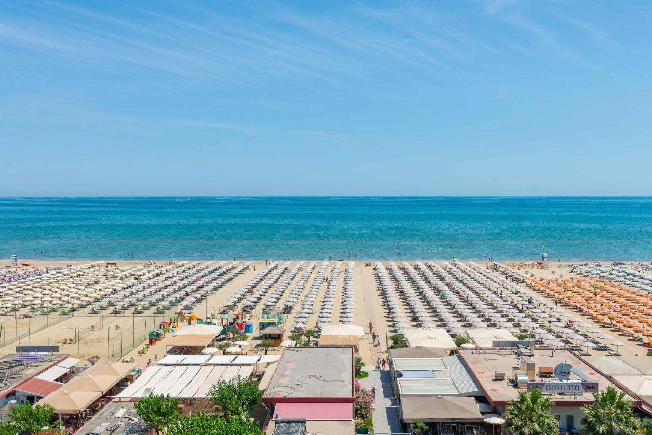 Universal Hotel Cervia Luaran gambar