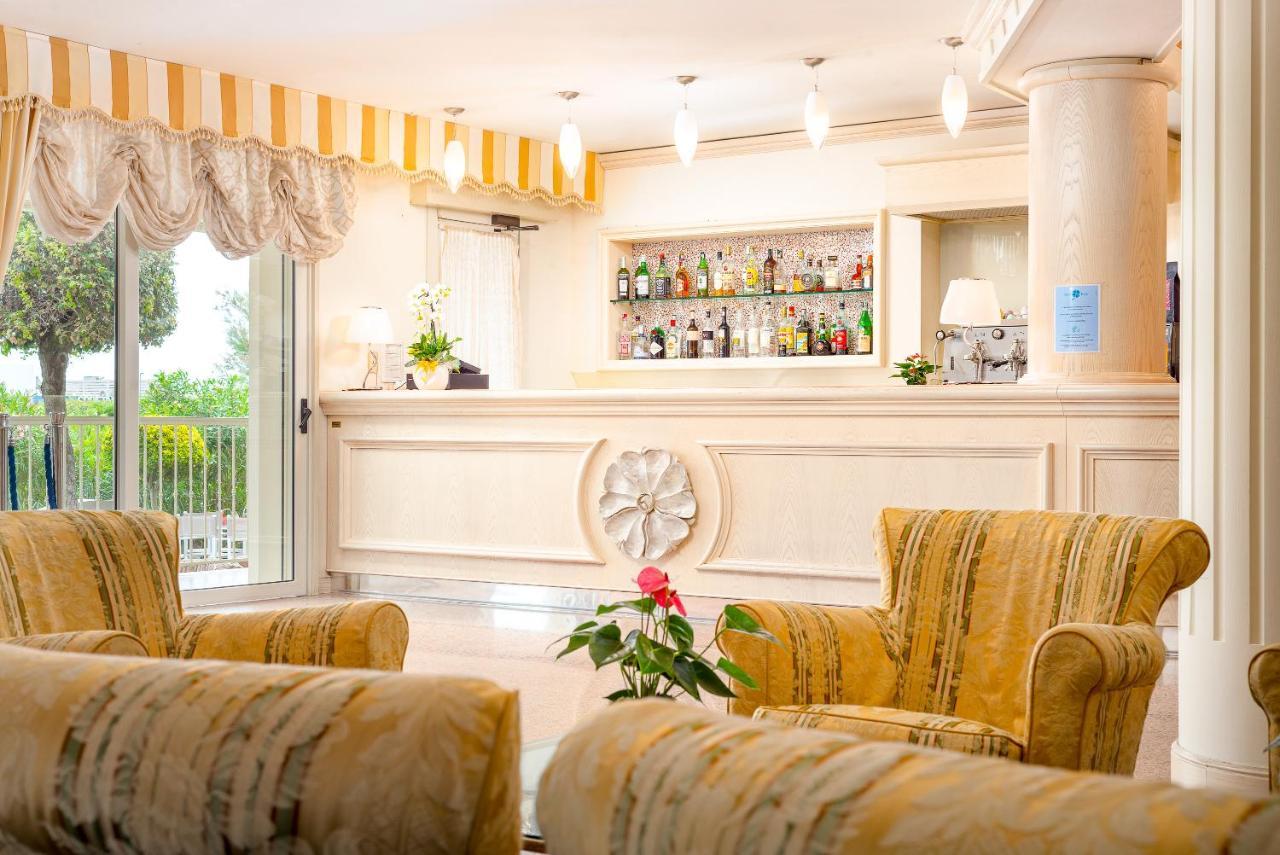 Universal Hotel Cervia Luaran gambar
