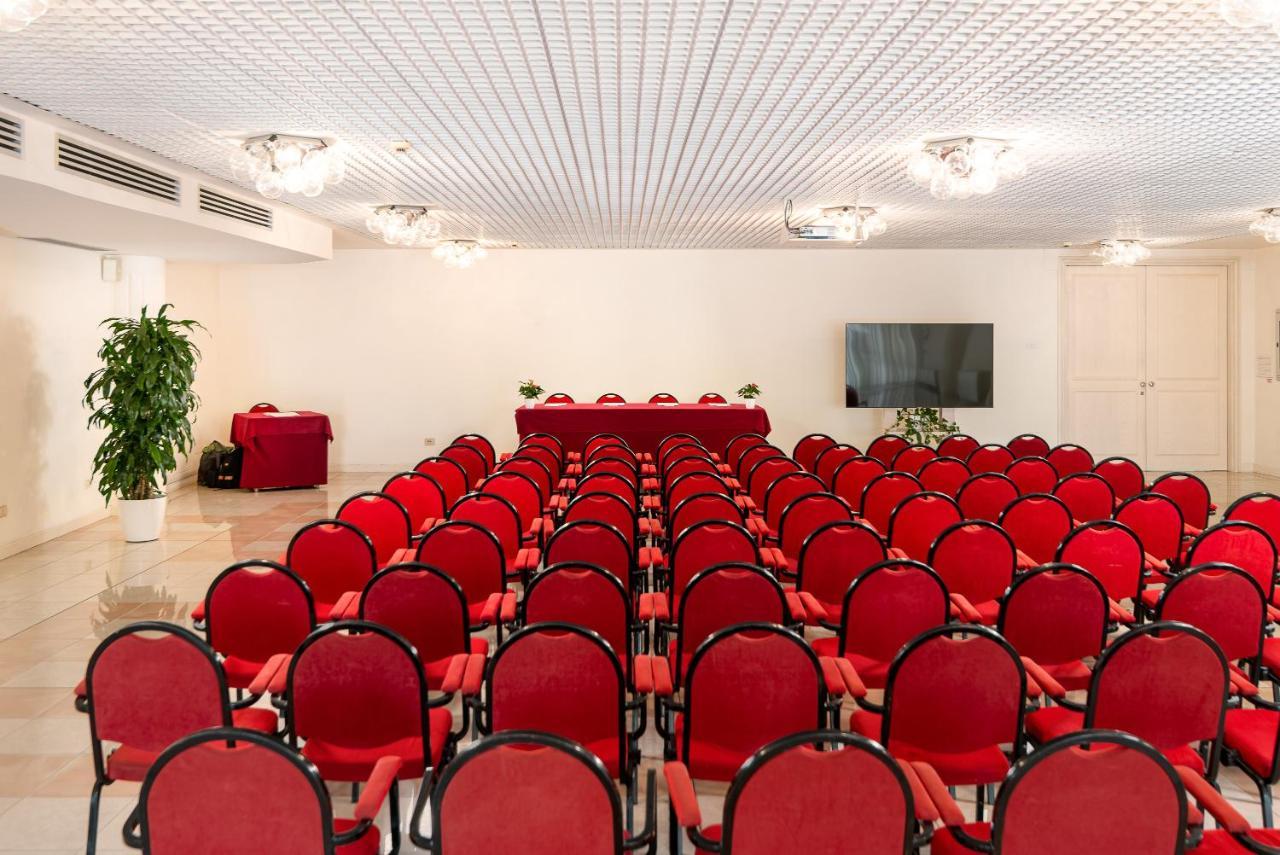 Universal Hotel Cervia Luaran gambar