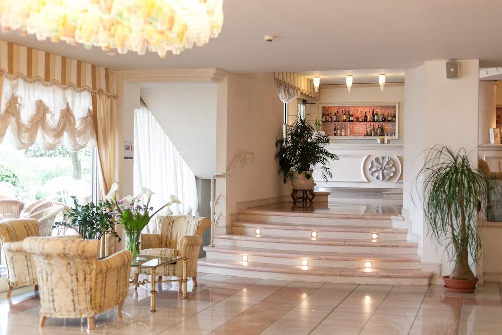 Universal Hotel Cervia Luaran gambar