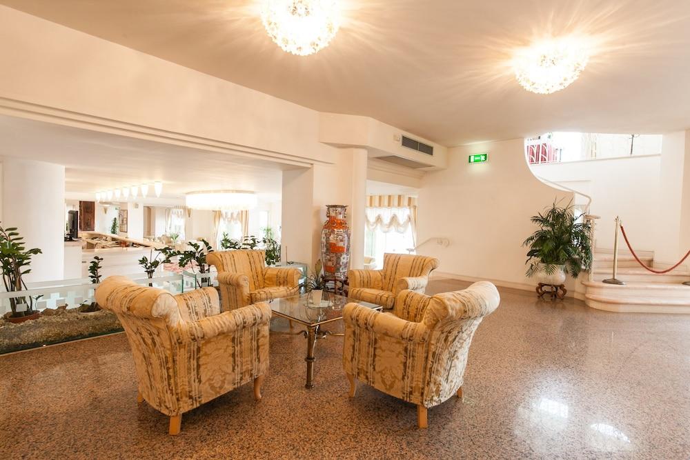 Universal Hotel Cervia Luaran gambar