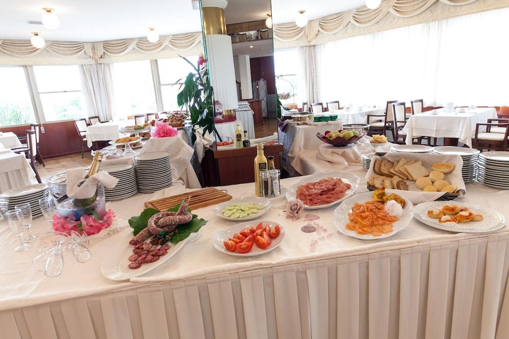 Universal Hotel Cervia Luaran gambar
