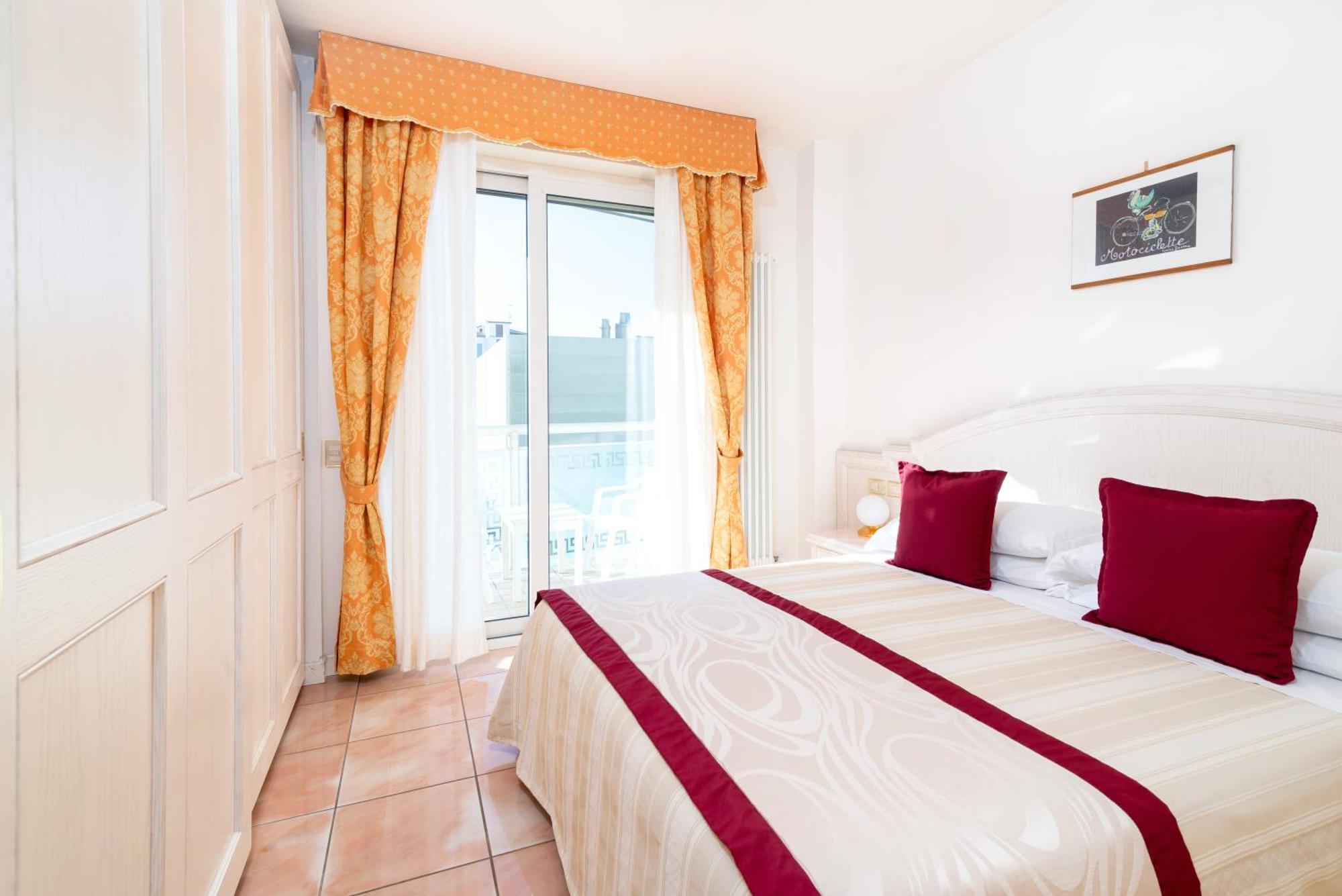 Universal Hotel Cervia Luaran gambar
