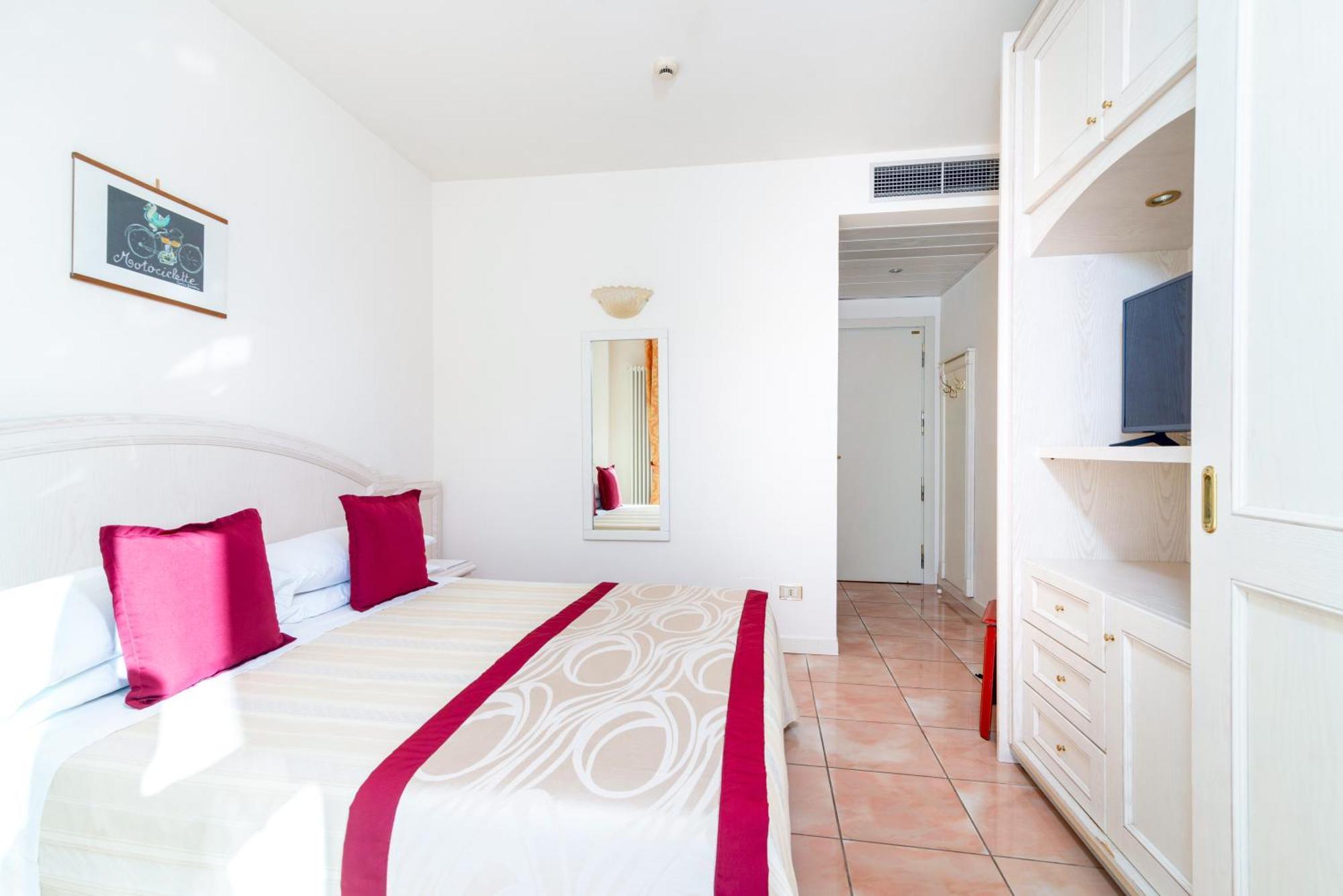 Universal Hotel Cervia Luaran gambar